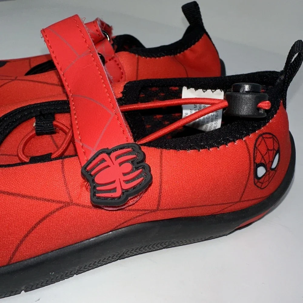 Marvel Spider-Man Kids Size 13 Water Shoes Aqua Socks Slip-On Red Black Web